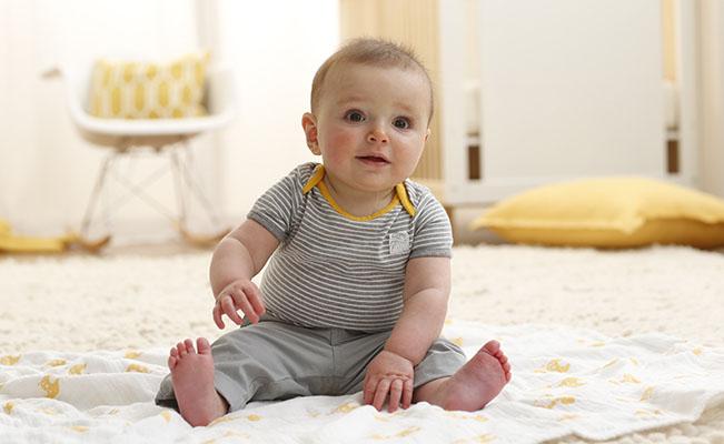  Como alimentar o bebé com biberão